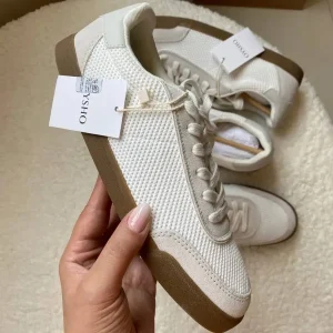 کتونی سفید زنانه اویشو