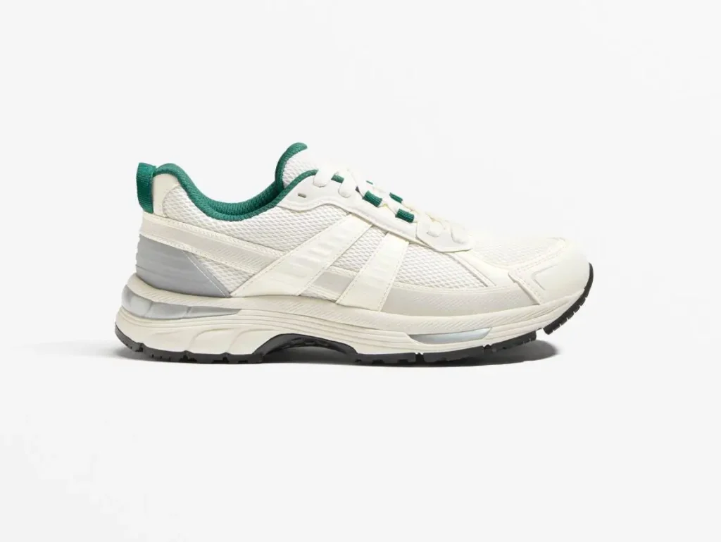 کتونی زنانه اویشو سفید