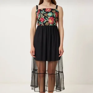 لباس مجلسی میدی گلدوزی شده