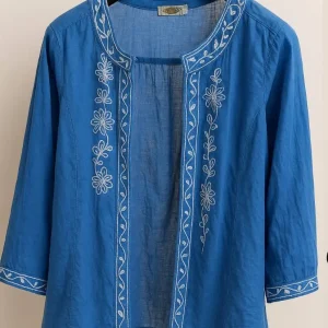 شومیز آبی گلدوزی شده زنانه ترک