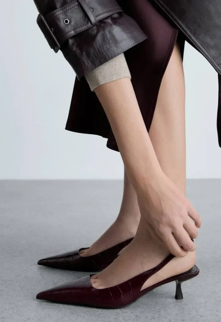 صندل زنانه منگو شرابی