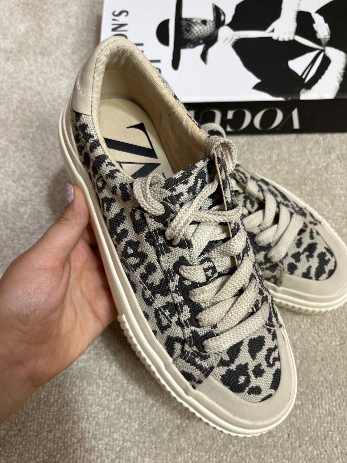 - کتونی زنانه پلنگی زارا Zara Leopard Print Sneakers - کتونی زنانه پلنگی زارا zara leopard print sneakers - image 7