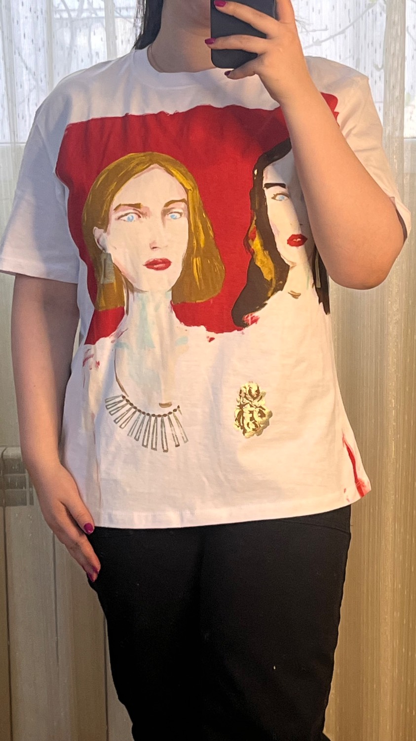 - تیشرت زنانه اور سایز زارا با طراحی هنری Zara Women’s Oversized Graphic T-Shirt - تیشرت زنانه اور سایز زارا با طراحی هنری zara women’s oversized graphic t-shirt - image 10